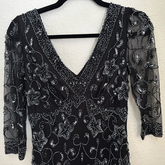 Vintage Pisarro Nights Charcoal Sequin Formal Dress with 3/4 Sleeves Size 4 - Picture 4 of 8